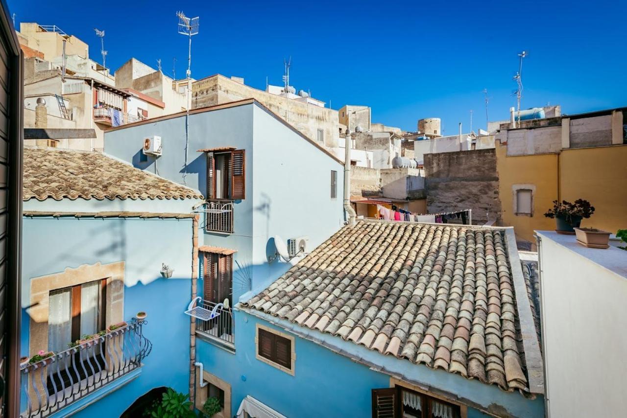 La Finestra Sul Cortile B&B Шакка Екстер'єр фото