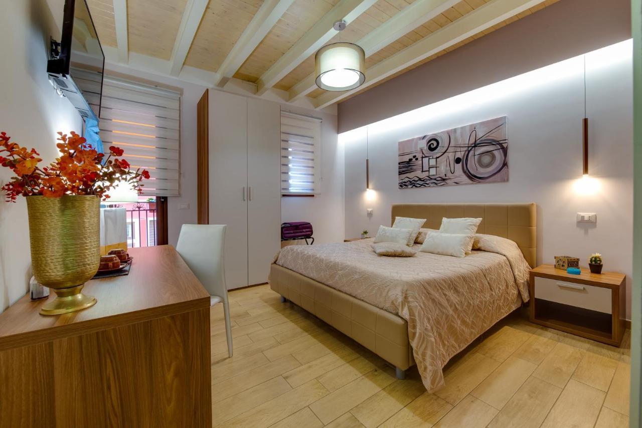 La Finestra Sul Cortile B&B Шакка Екстер'єр фото